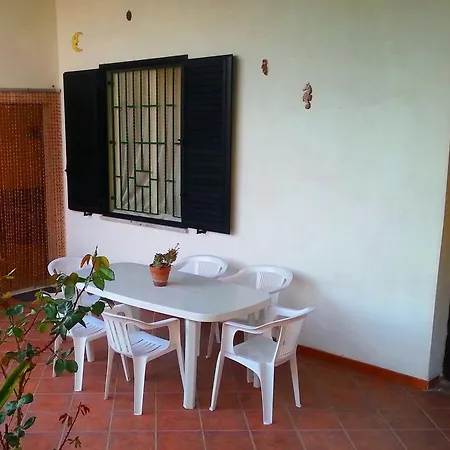 Locazione Turistica Luna Vakantiehuis Joppolo